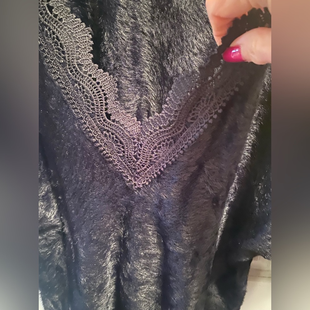 Black 3/4 sleeve Sweater super soft
